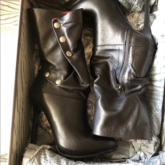 ❌SOLD❌ Alexander McQueen Leather Snap Boots - Picture 6 of 8
